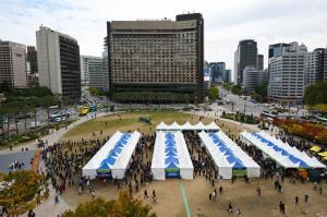 “왔니껴?” 안동 농축산물 직거래 장터 “대박”